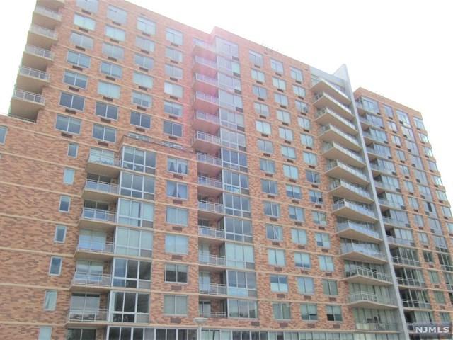 306 Hudson Park - Photo 1