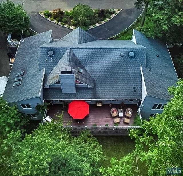 4 Oakwood Drive - Photo 1