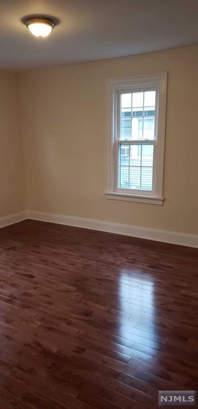 105 Beech Street - Photo 1