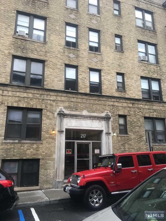 217 44th Street - Photo 1