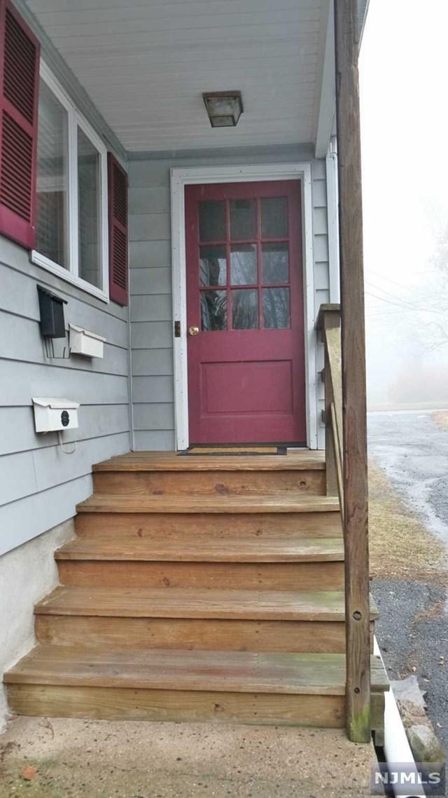 54 Glen Avenue - Photo 1