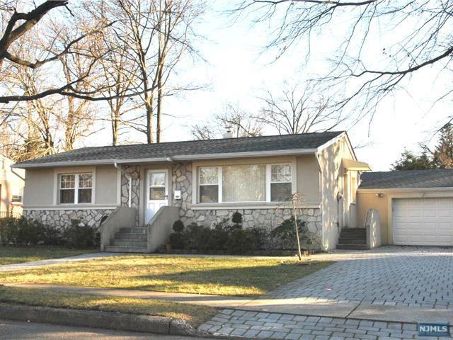 66 Merritt Avenue - Photo 1