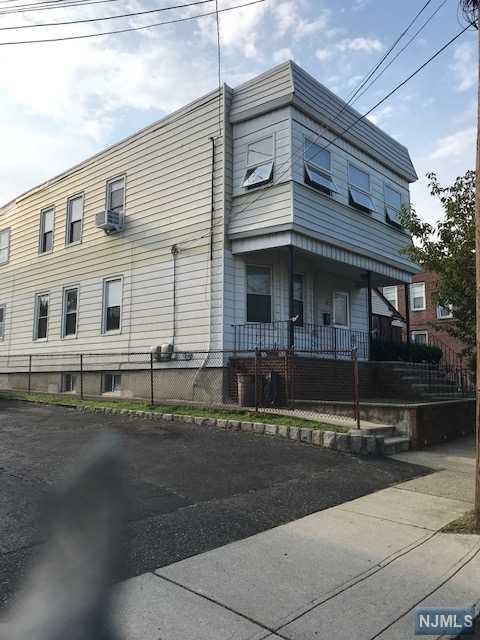 29 Cedar Hill Avenue - Photo 1