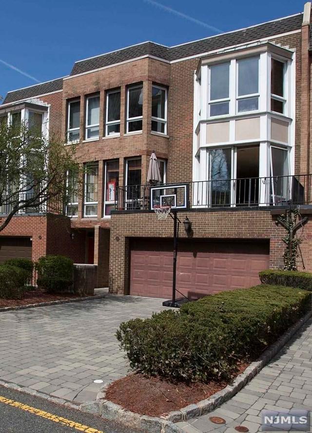 55 Victoria Place - Photo 1