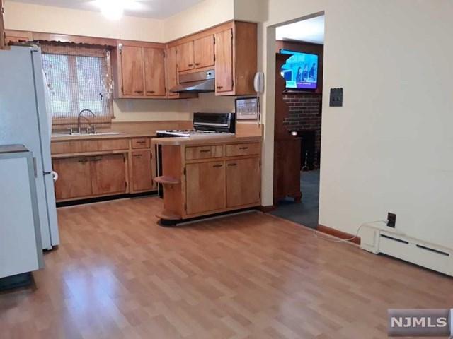 46-50 Guenther Place - Photo 1