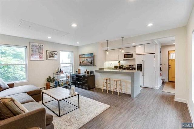 55 Edgewater Place - Photo 1