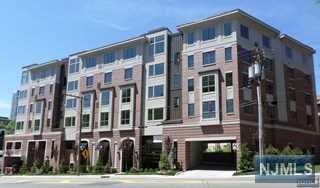 2001 Hudson Terrace - Photo 1