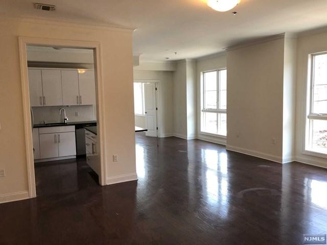 2001 Hudson Terrace - Photo 1