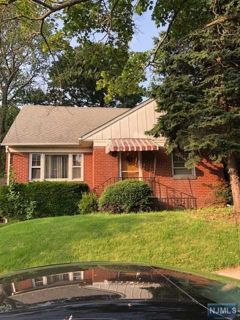 28 Wingra Avenue - Photo 1
