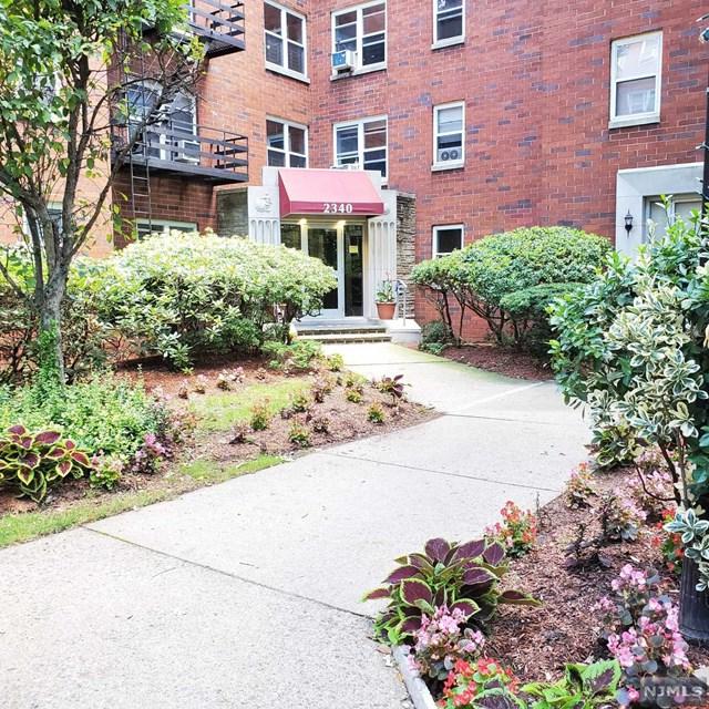 2340 Linwood Avenue - Photo 1