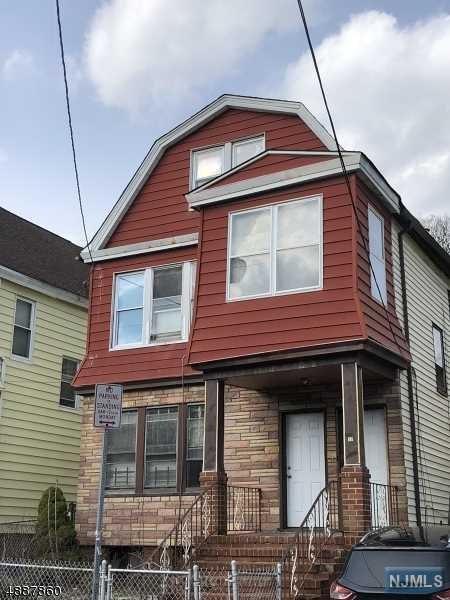 17 Irving Avenue - Photo 1