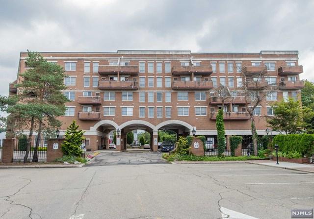 23 Iron Forge Square - Photo 1