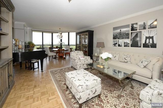 900 Palisade Avenue - Photo 1