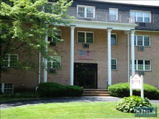 540 Fairview Avenue - Photo 1