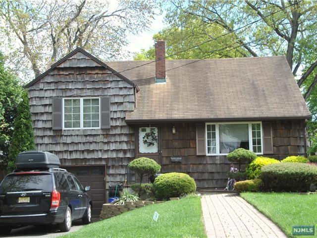 66 Gordon Avenue - Photo 1