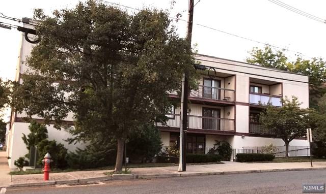 19 Plauderville Avenue - Photo 1
