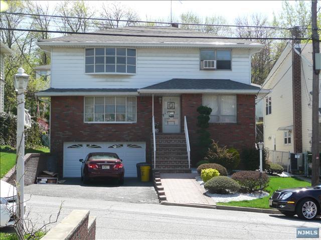 412 4th Street - Photo 1