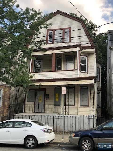 174 9th Street - Photo 1