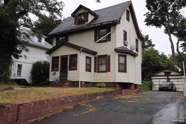 160 Dewitt Avenue - Photo 1
