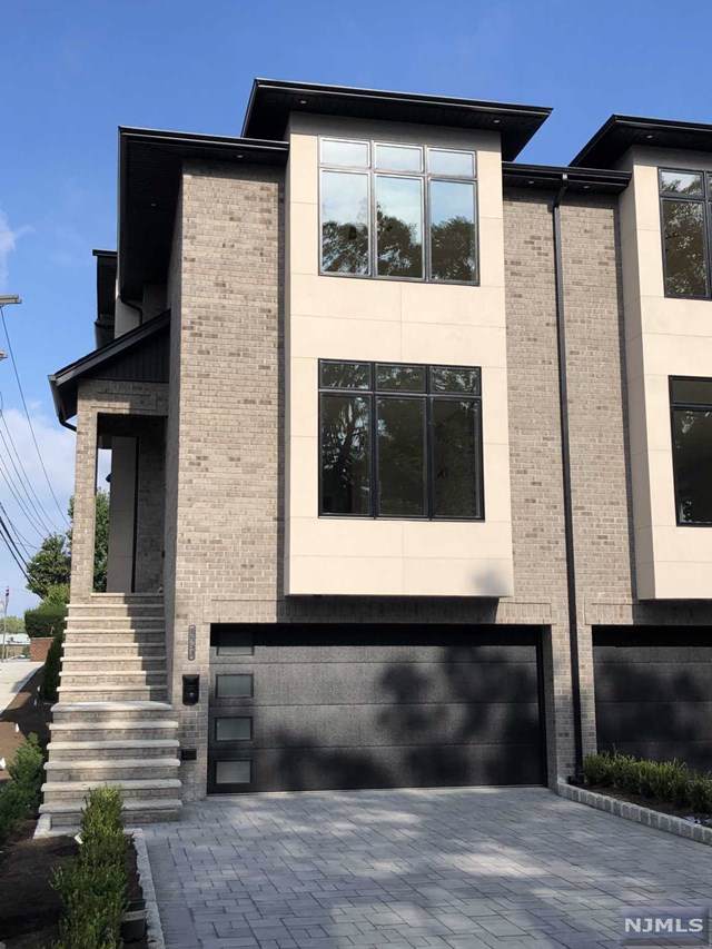 1553 West Street - Photo 1