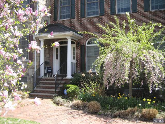 321 Park Avenue - Photo 1