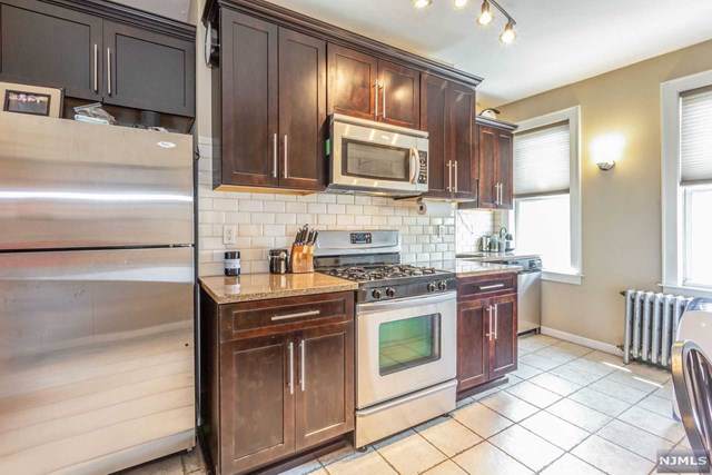 532 Adams Street - Photo 1