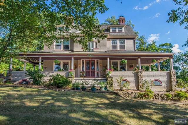 28 Arlington Avenue - Photo 1
