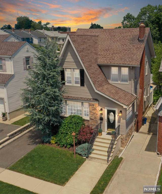 16 Park Avenue - Photo 1