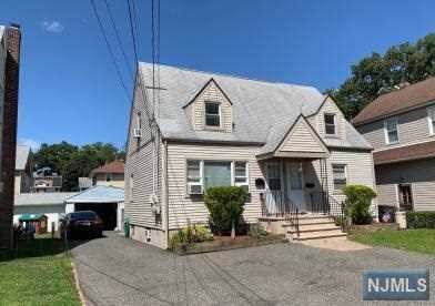 27 Reid Avenue - Photo 1