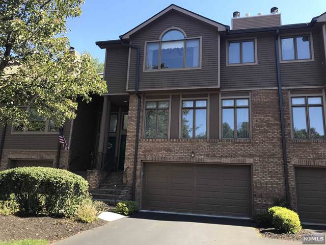46 Lakeview Drive - Photo 1
