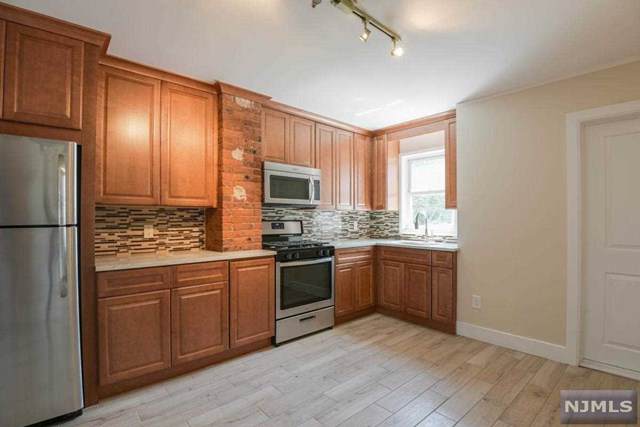 494 Avenue C - Photo 1