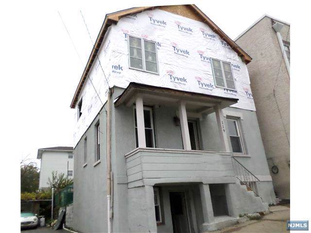 119 Elizabeth Street - Photo 1