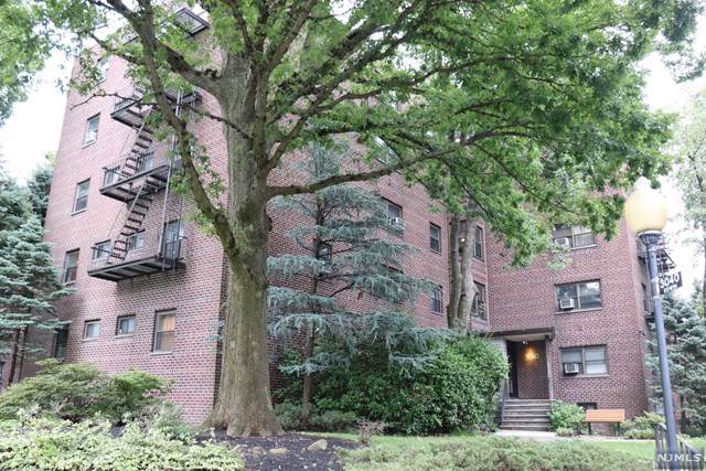 3040 Edwin Avenue - Photo 1