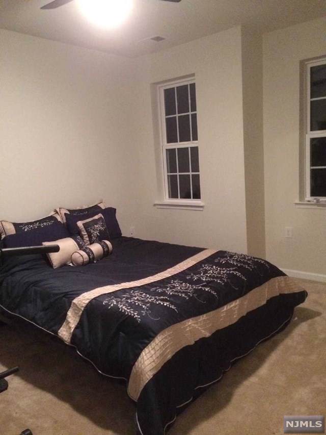 16 Clover Lane - Photo 1