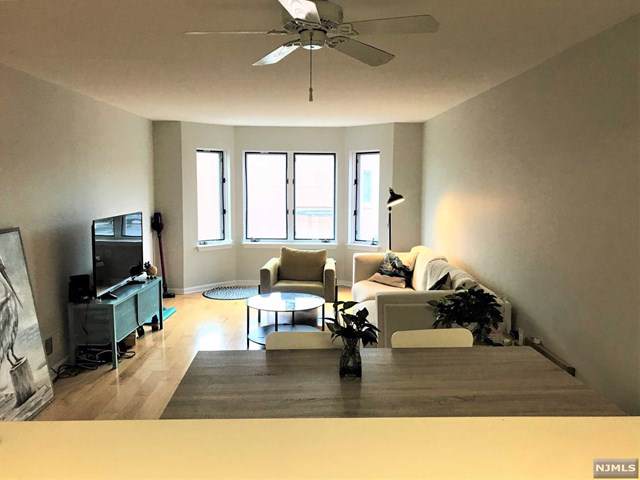 502 Hancock Court - Photo 1