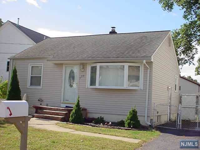 324 Lincoln Avenue - Photo 1