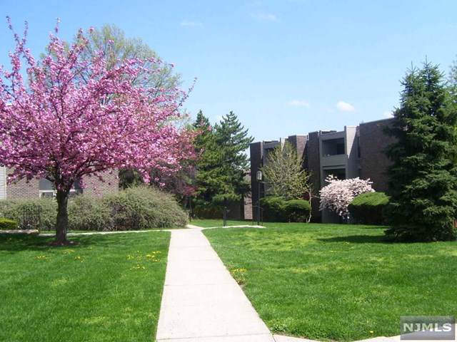 832 Main Street - Photo 1