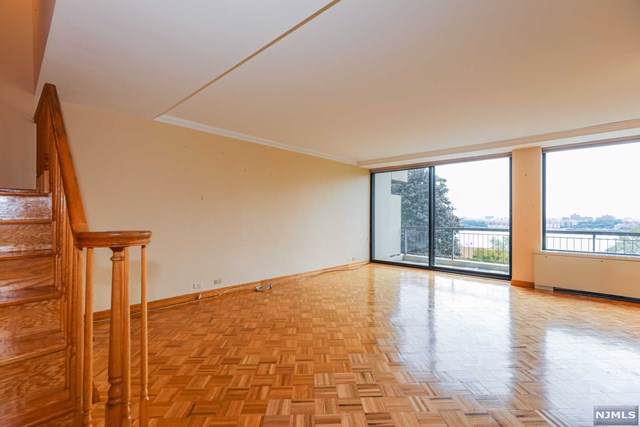 2 Horizon Road - Photo 1