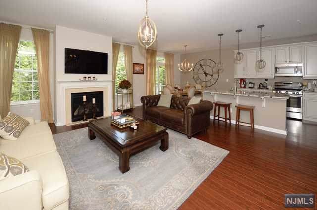 36 Pineview Drive - Photo 1