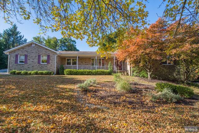 2 Crestview Court - Photo 1