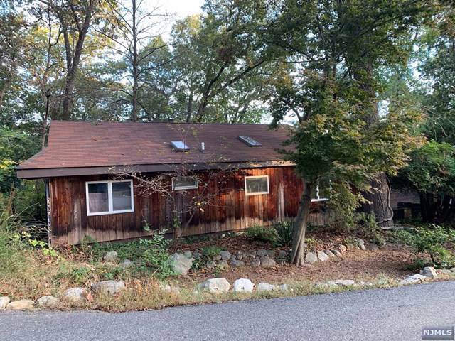 87 Mountain Glen Road - Photo 1