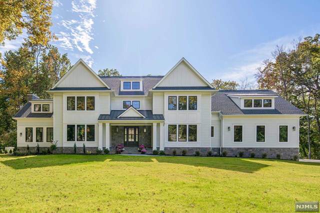 718 Peach Tree Lane - Photo 1