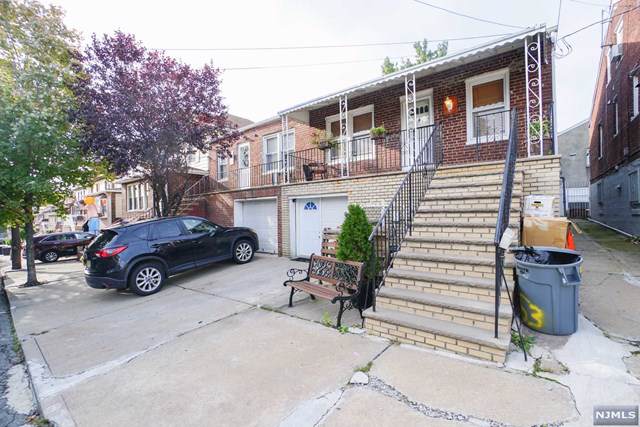 153 Hillcrest Place - Photo 1