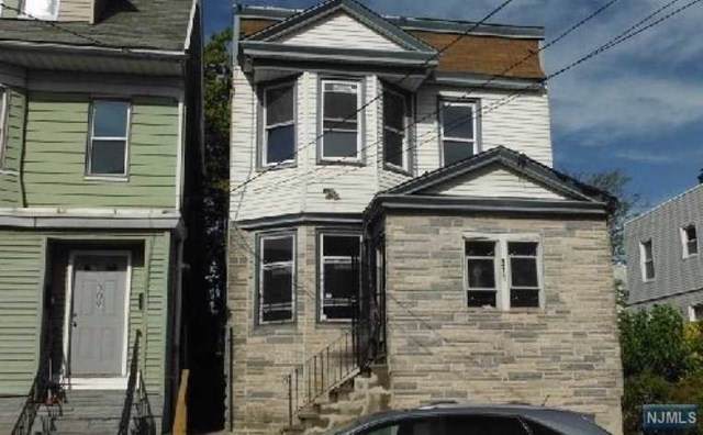311 Ellis Avenue - Photo 1