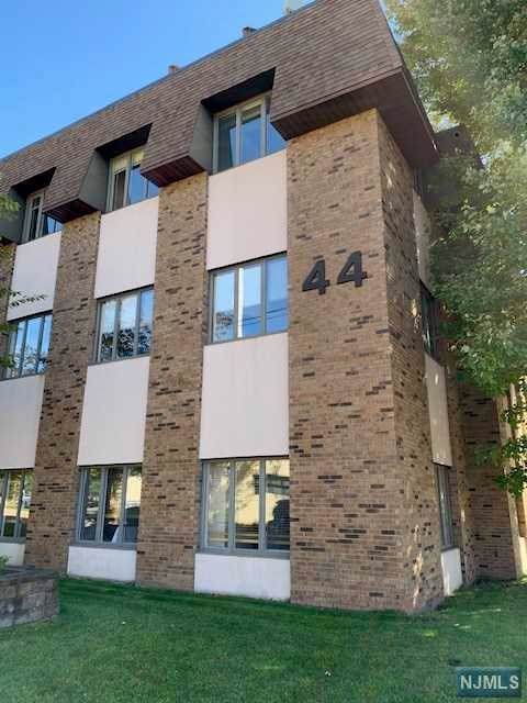 44 Godwin Avenue - Photo 1