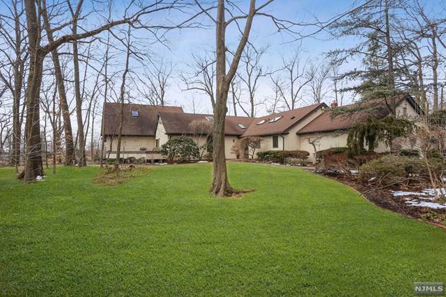 21 Litchfield Way - Photo 1