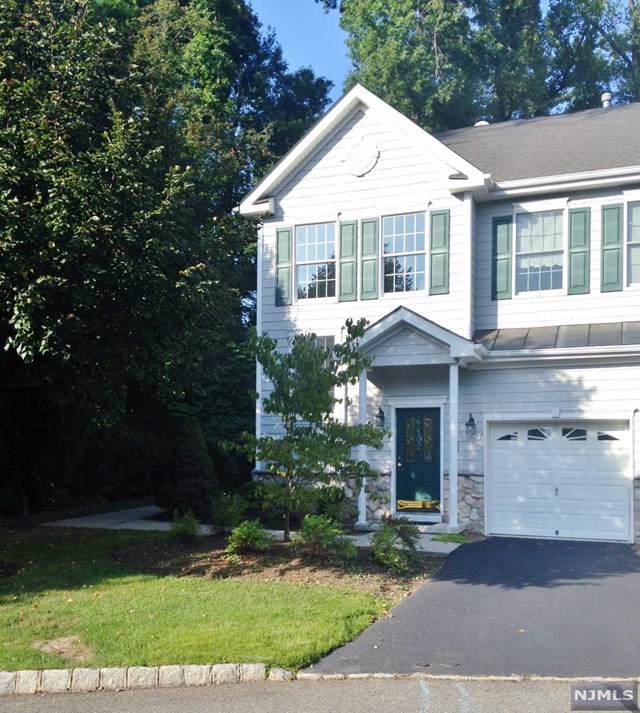 102 Pheasant Run - Photo 1