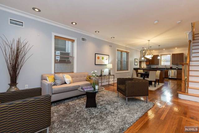 6110 Monitor Place - Photo 1