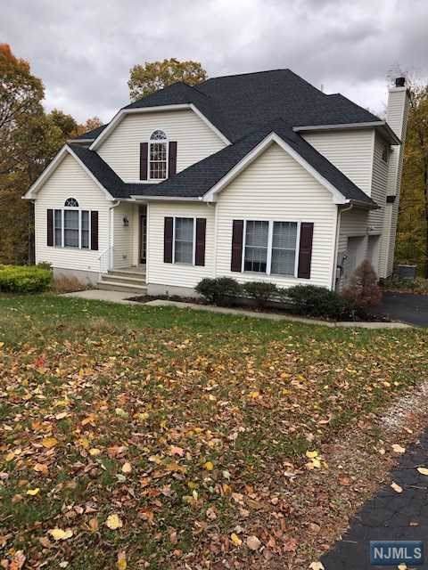4 Sandra Lane - Photo 1