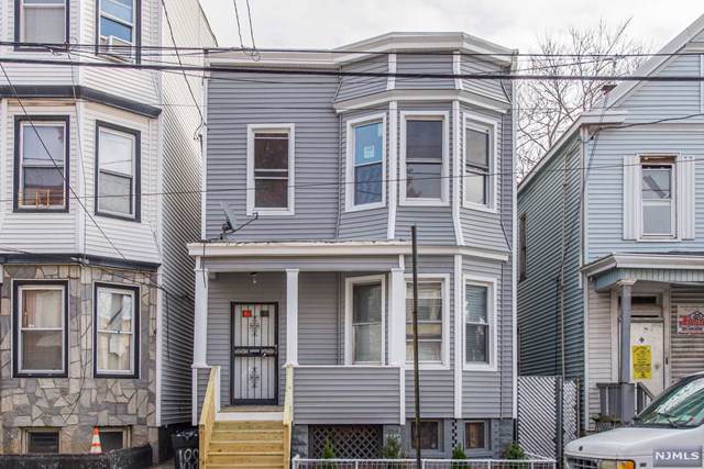 190 21st Street - Photo 1